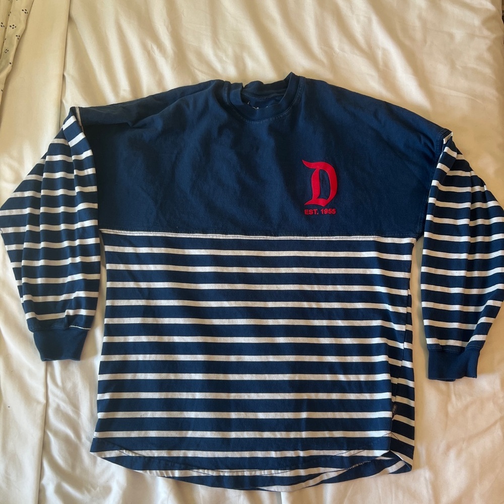 Disney spirit jersey red white blue striped Xs unisex